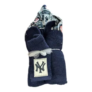 Widensky's New York Yankees Hooded Towel and Washcloth Set